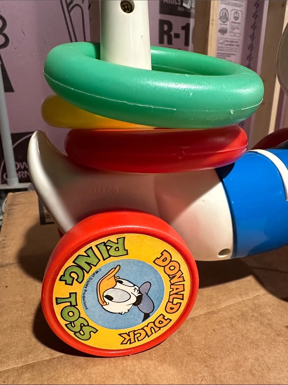 Vintage Donald Duck Ring Toss Pull Toy